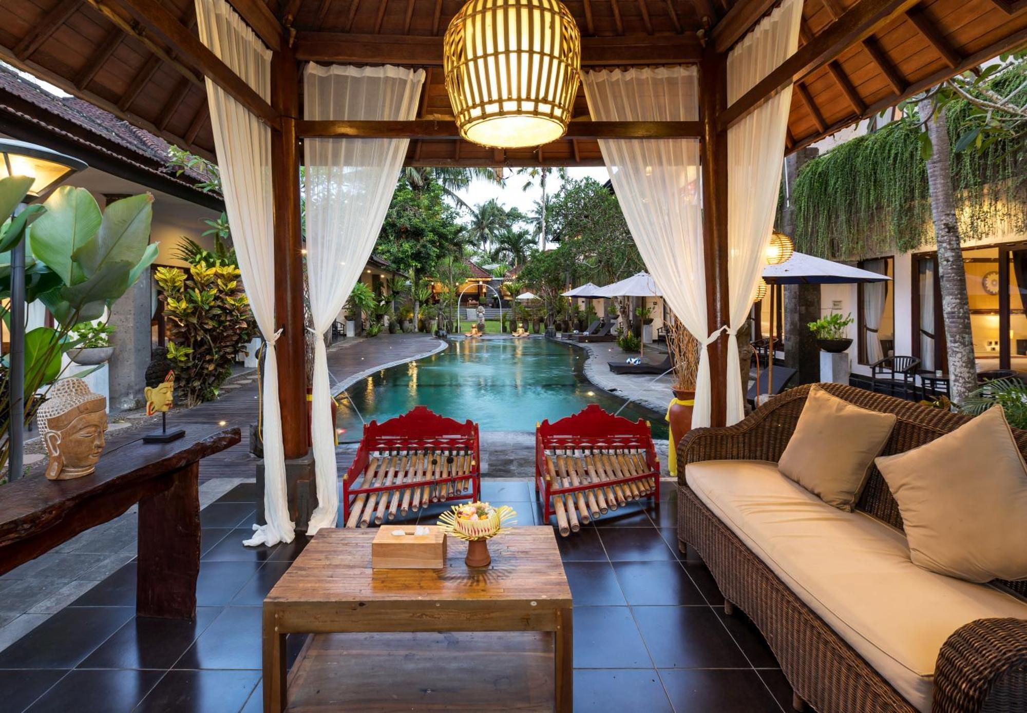 Ubud Raya Boutique Hotel Kültér fotó
